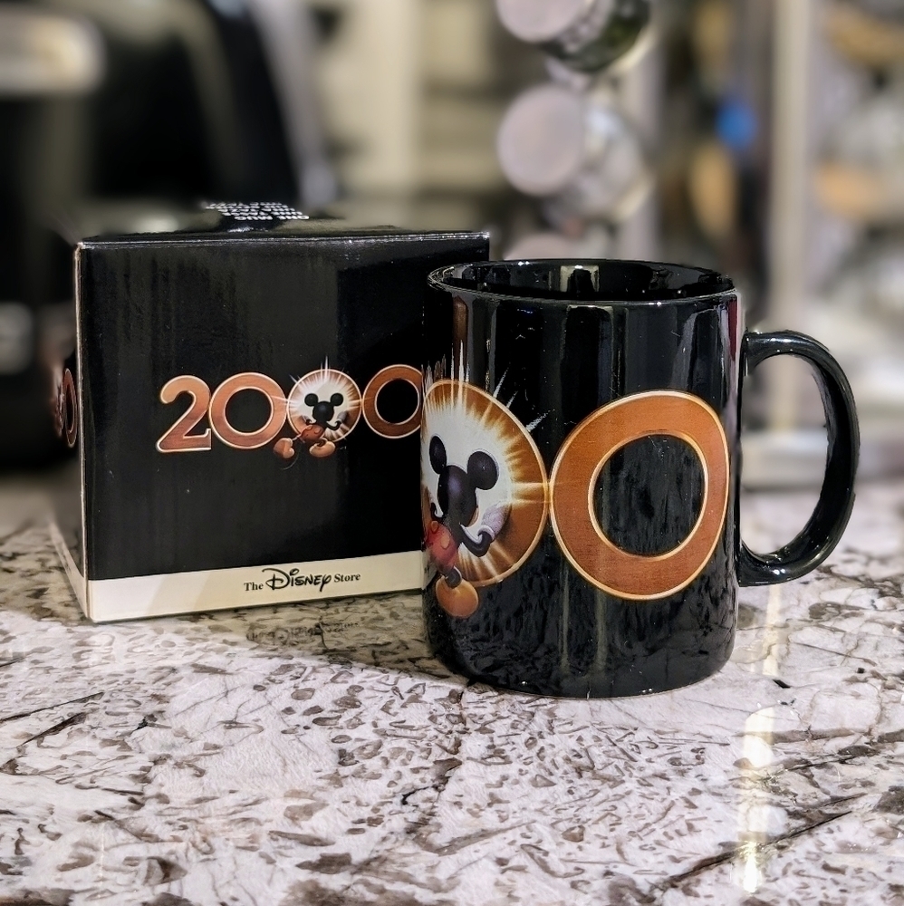 Vintage Disney Meets Modern Magic: Year 2000 Mickey Mouse Mug